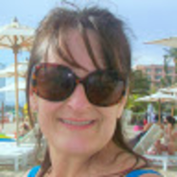 Meet your Posher, Sharon - Picture 1 of 1